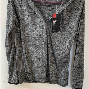 Under Armor long sleeve hooded shirt